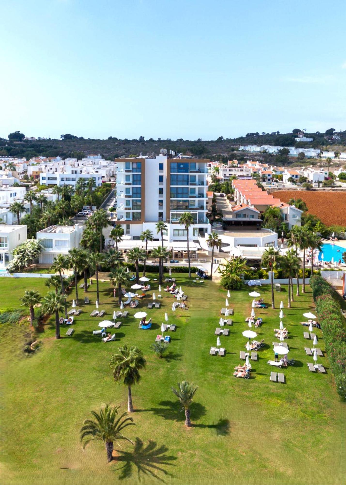 Leonardo Crystal Cove Hotel & Spa - Adults Only Protaras Dış mekan fotoğraf